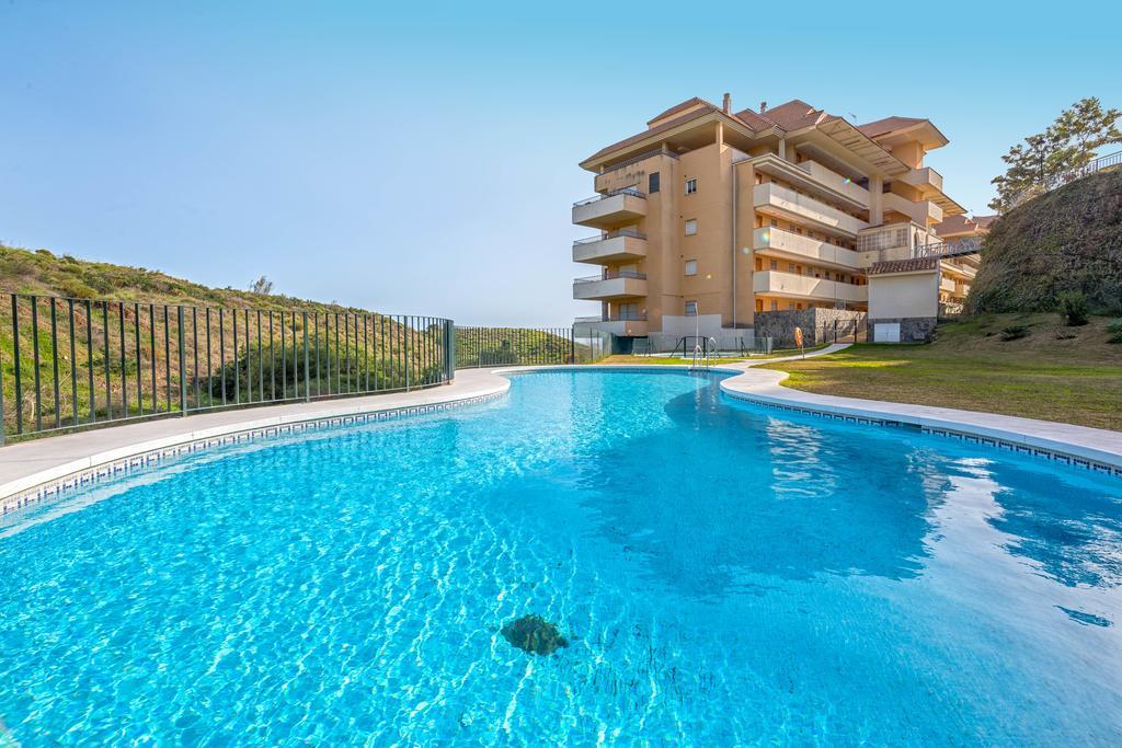 פואנגירולה Carvajal Luxury Apartments - Free Parking מראה חיצוני תמונה